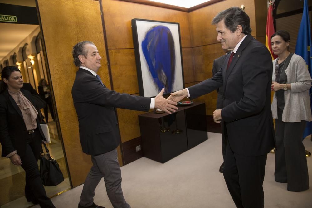 Reunión de Javier Fernández con representantes políticos de Ciudadanos