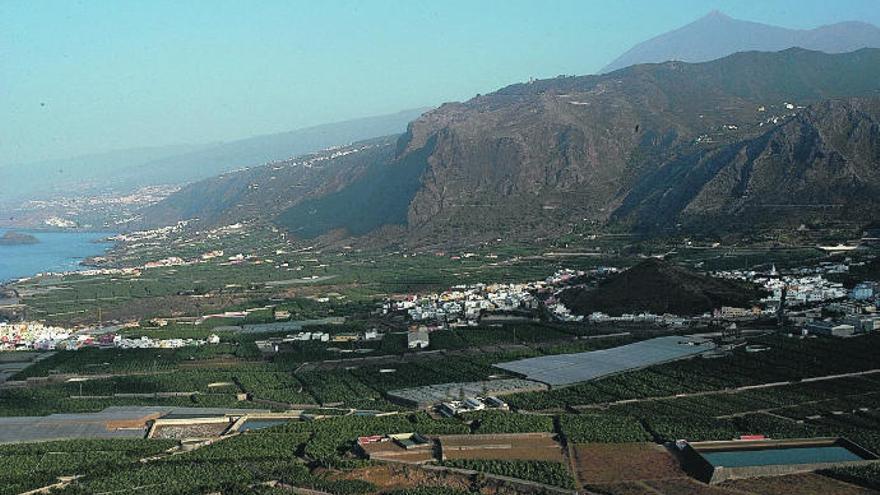 La hidroeléctrica aprovecharía el desnivel entre Erjos, en El Tanque, y la costa de Los Silos.