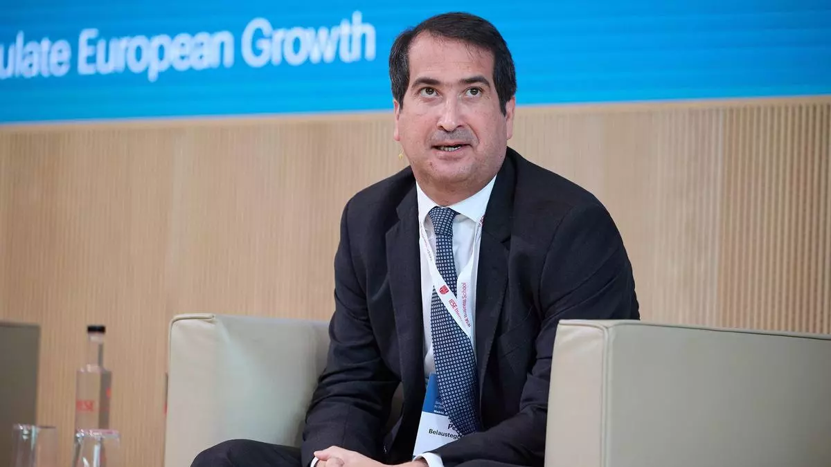 El BBVA insiste al Gobierno en que su opa al Sabadell es "positiva para el interés general"