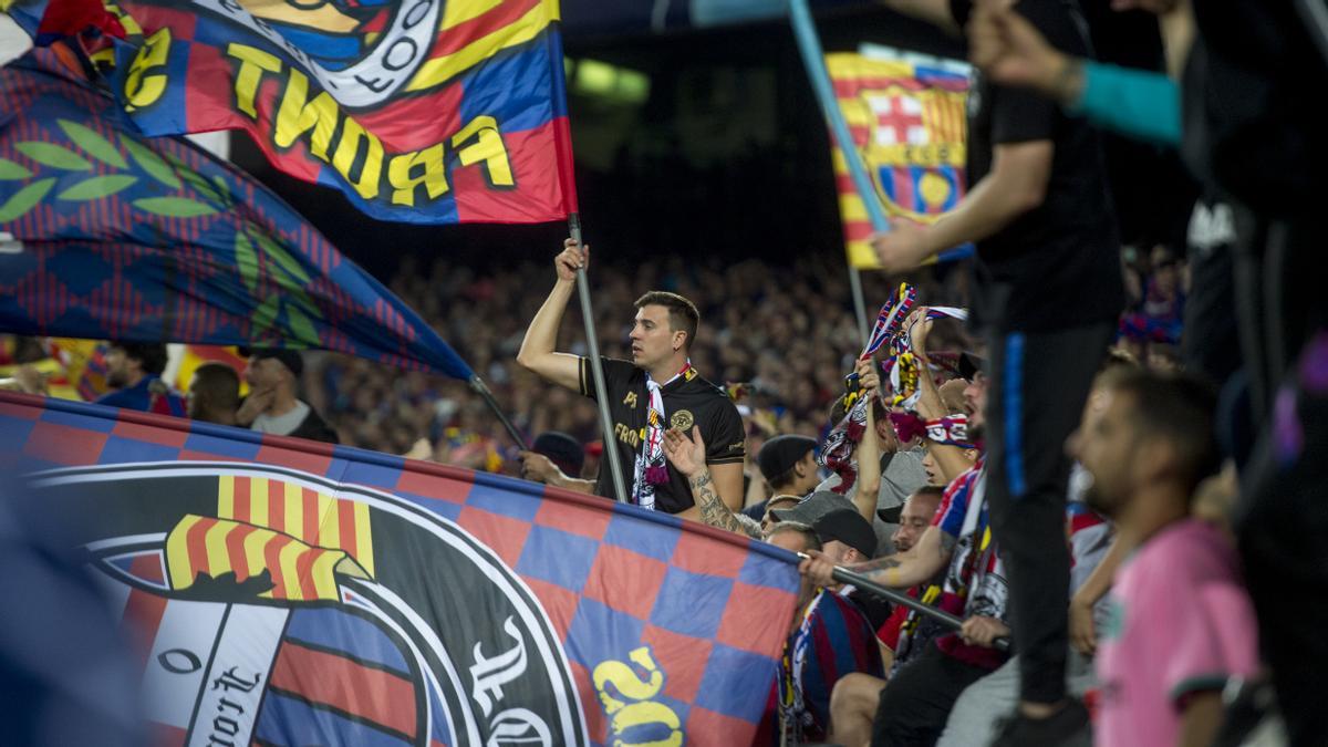 Más de 90.000 espectadores animando al Barça en el Camp Nou contra el Inter