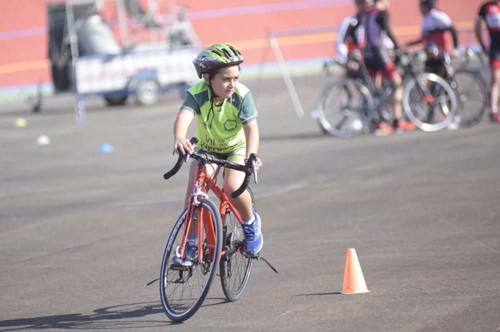 Exhibición en el velódromo de Molina de Segura