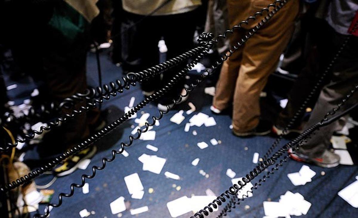 Uns agents compren i venen accions aquest dimecres a la Borsa de Nova York.