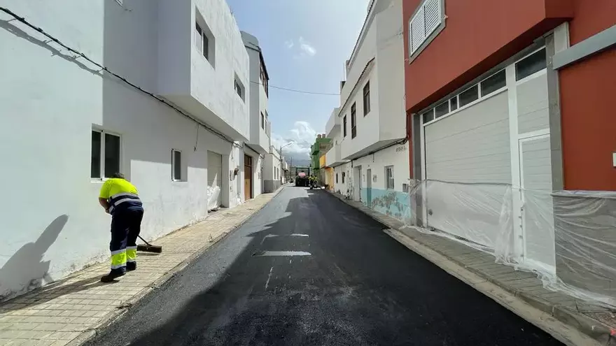 El plan municipal de asfaltados llega a las calles de Piso Firme y el barrio de Los Quintana
