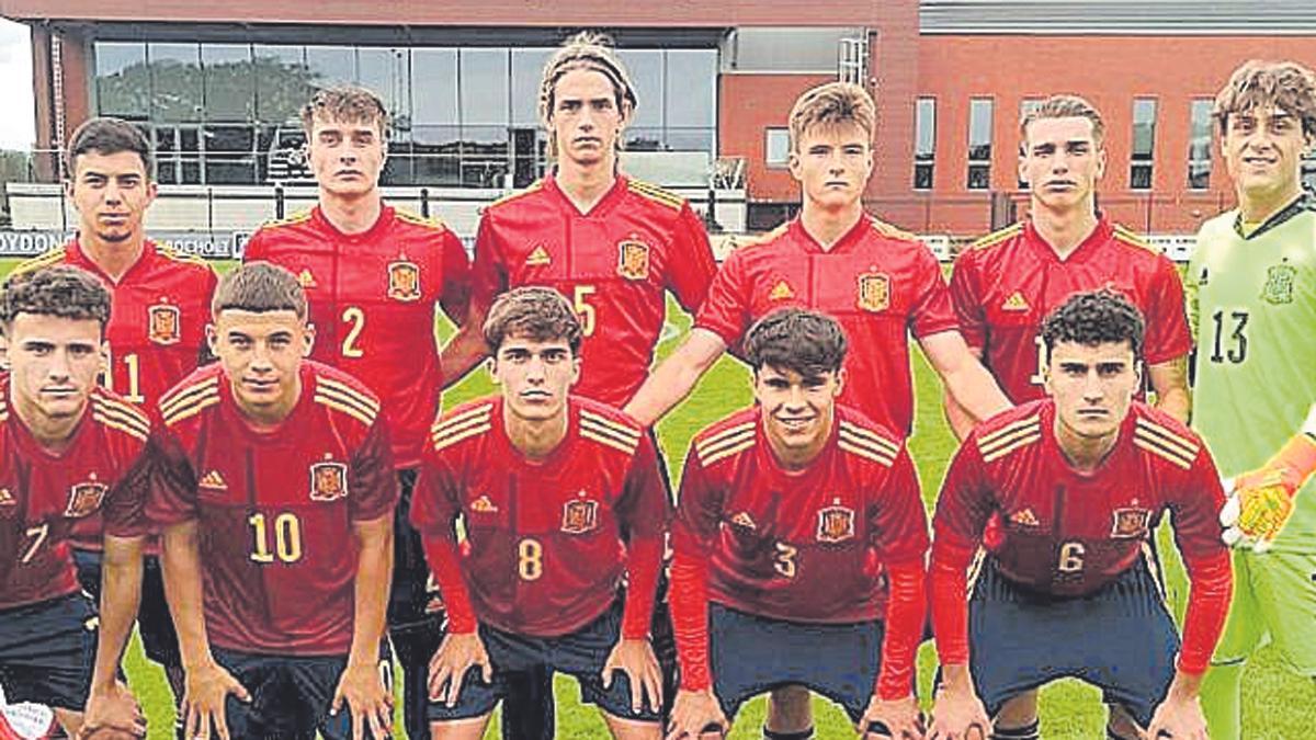 Yarek Gasiorowski, con España sub-19