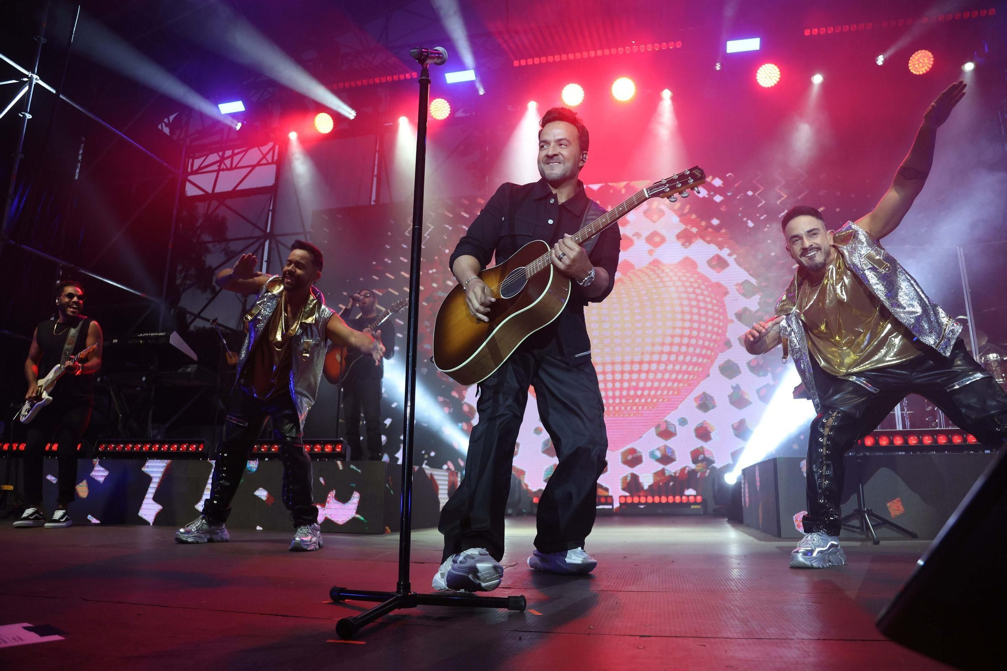 Concierto de Luis Fonsi en el parque de Santa Margarita, en el ciclo Son do Nordés