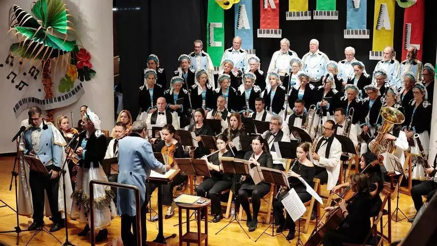 Presentación de La Zarzuela del Carnaval de Santa Cruz de Tenerife