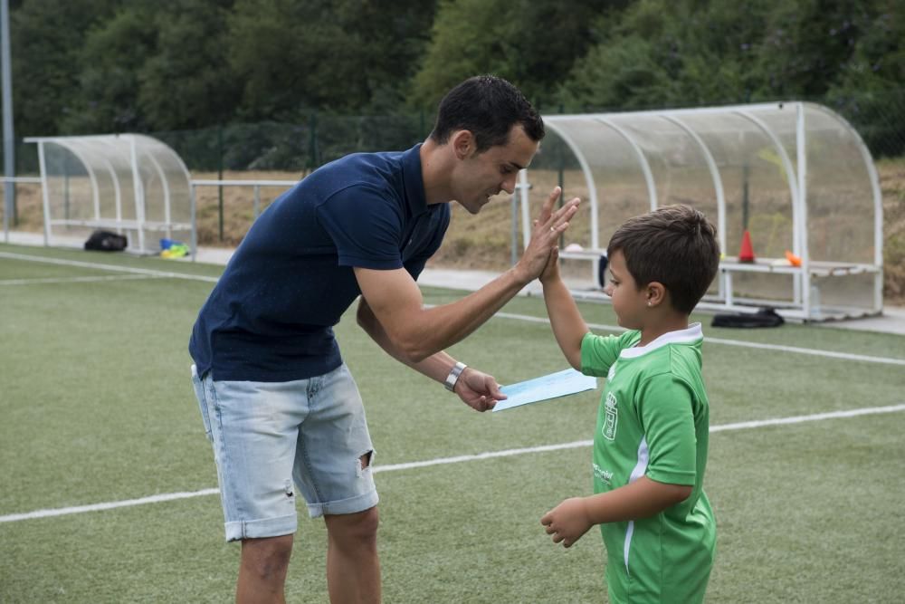 Linares visita el campus del Real Oviedo