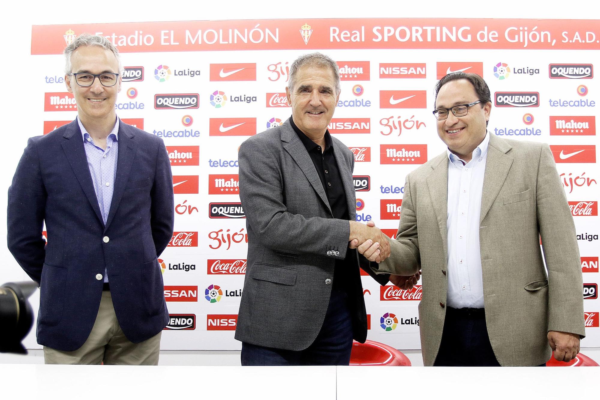 Torrecilla, Paco Herrera y Javier Fernández, en la presentación del entrenador