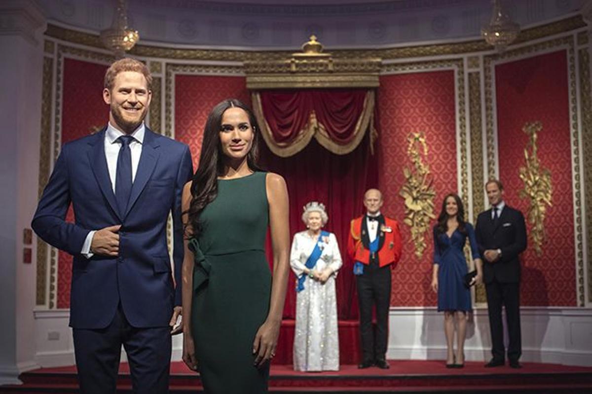 Figuras de cera de la familia real británica en el museo Madame Tussauds en Londres