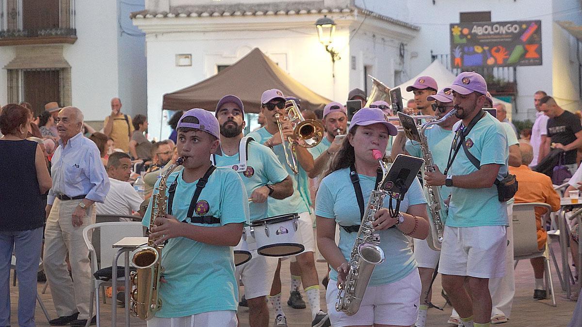Charanga ‘Fu-Remol’ en plena actuación.