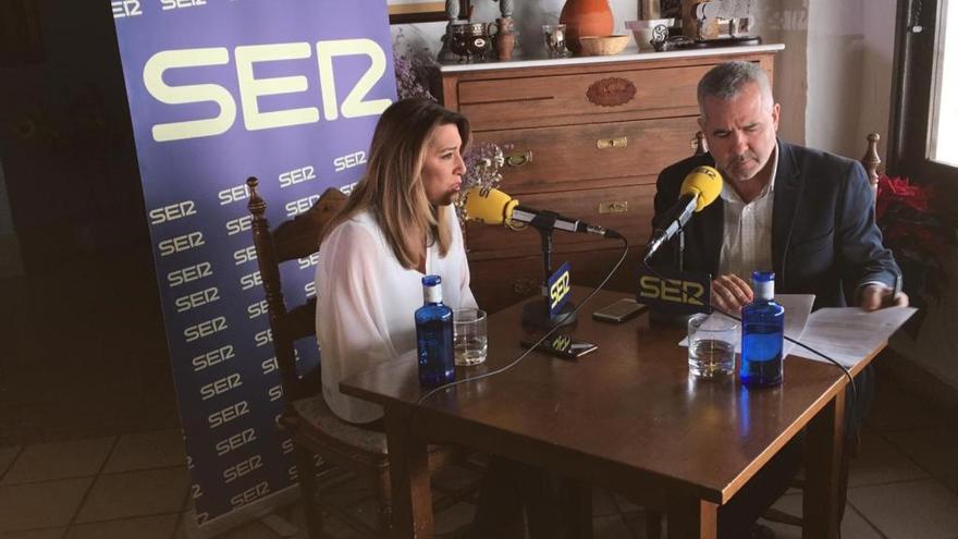 Susana Díaz, durante la entrevista radiofónica.