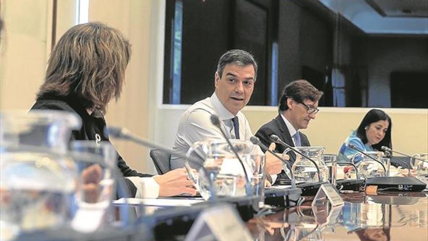 Sánchez tienta a PNV, Ciudadanos y ERC con una alarma diferente