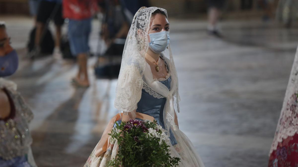 Búscate en el segundo día de Ofrenda por la calle de Caballeros (entre las 21.00 y las 22.00 horas)