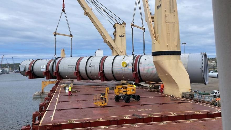Nuevo hito en el Puerto: sale una pieza de 500 toneladas de Idesa para la industria petroquímica