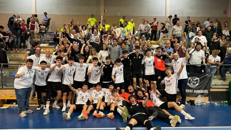 Dominicos-Barcelona, final del Campeonato de España infantil de balonmano de Zaragoza