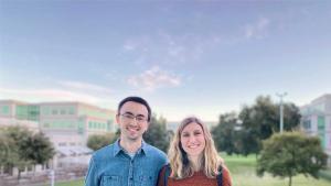 Issey Masuda y Elisenda Bou-Balust, cofundadores de Cala, una nueva start-up catalana centrada en los agentes de IA.