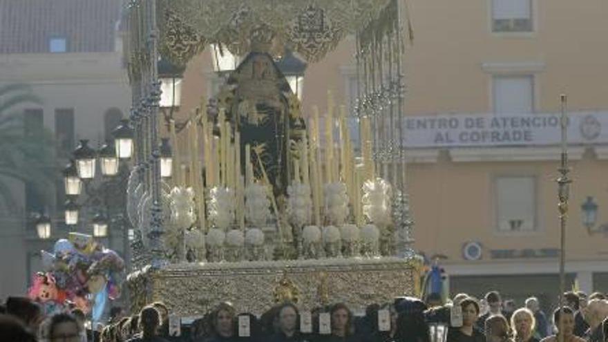 El paso de palio de María Santísima de la Amargura en la procesión del año pasado.