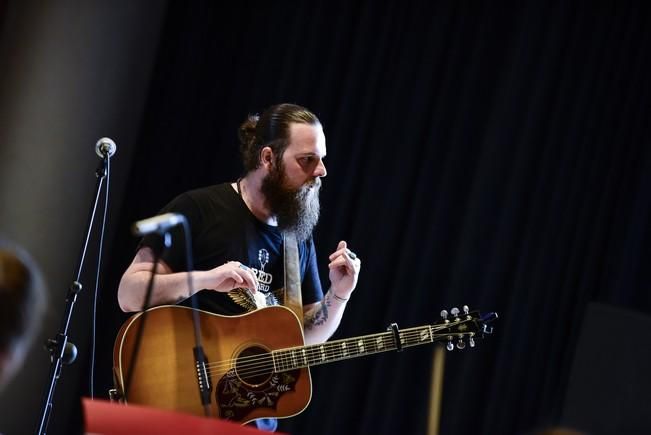 Ensayo de RED Beard con orquesta de cuerda en el ...