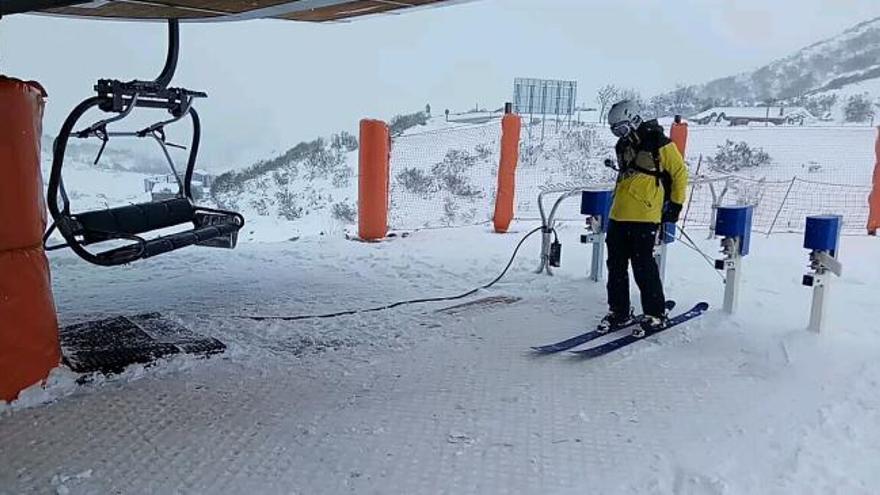 Fuentes de Invierno inaugura la temporada de esquí