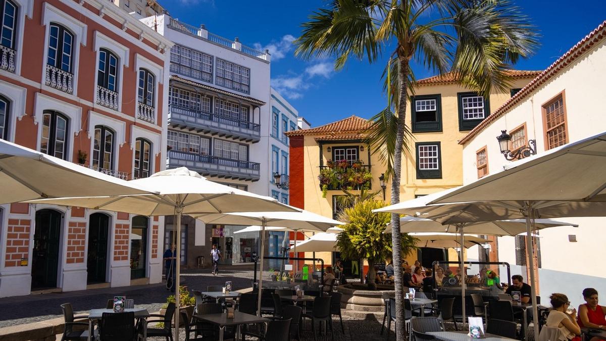 Turismo de Canarias distribuye los 8.000 bonos valorados en 2 millones de euros para impulsar la economía de La Palma