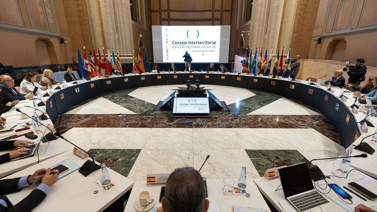 Celebración del pleno ordinario del Consejo Interterritorial de Salud, este viernes, en Zaragoza.