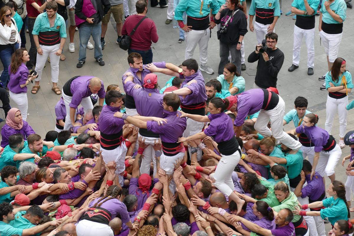 EN IMATGES | Figueres viu una diada castellera de Santa Creu pletòrica EN IMATGES | Figueres viu una diada castellera de Santa Creu pletòrica