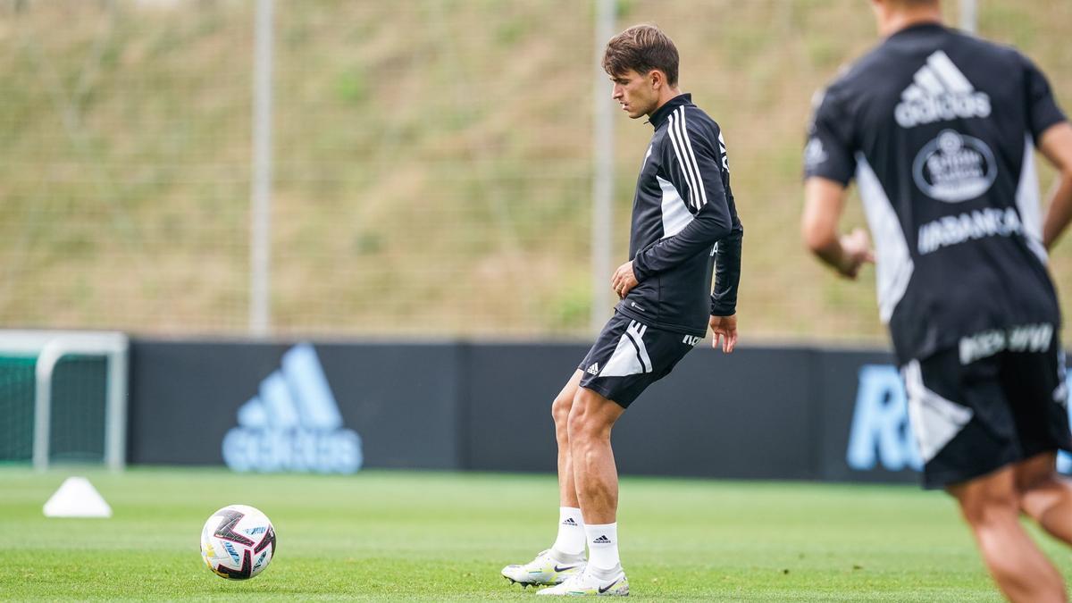 Denis Suárez durante un entrenamiento con el Celta