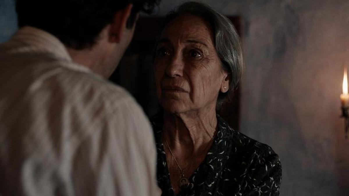 La actriz aragonesa Luisa Gavasa en 'El maestro que prometió el mar'.