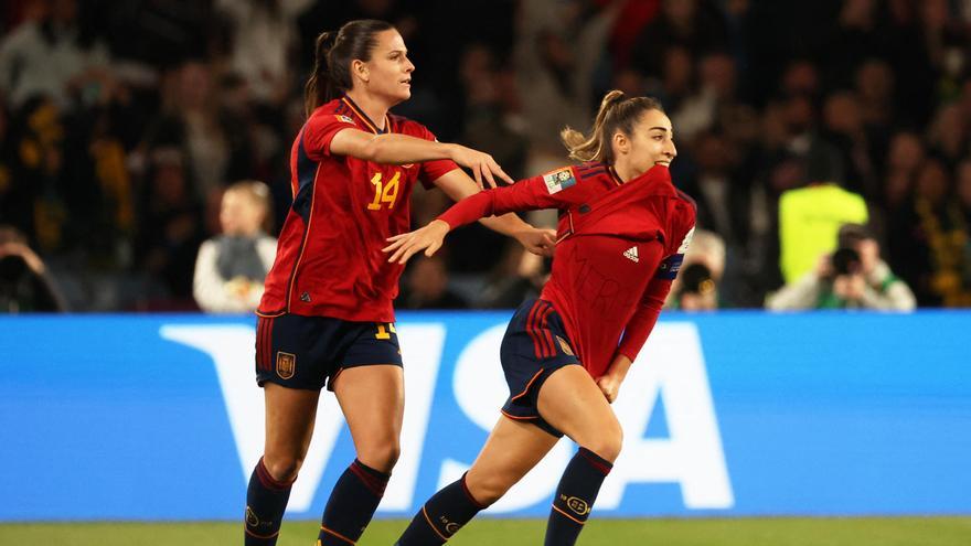 Laia Codina i Olga Carmona celebren el gol del Mundial