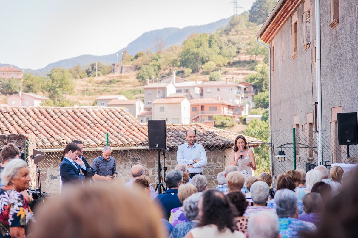 La inauguració del centre a Santa Pau