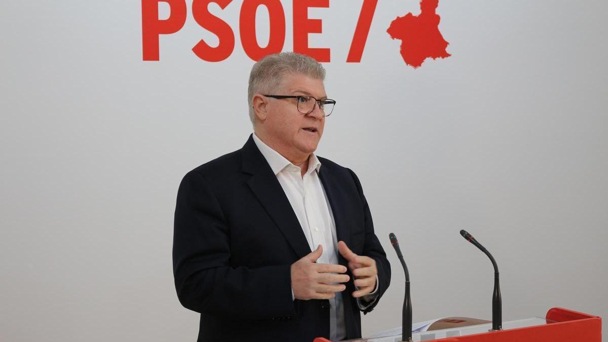 José Vélez, secretario general del PSOE regional, este lunes.