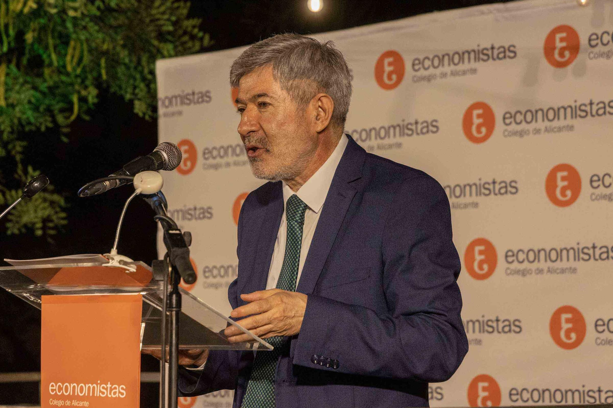El Colegio de Economistas de Alicante celebra su cena anual en honor a su patrón