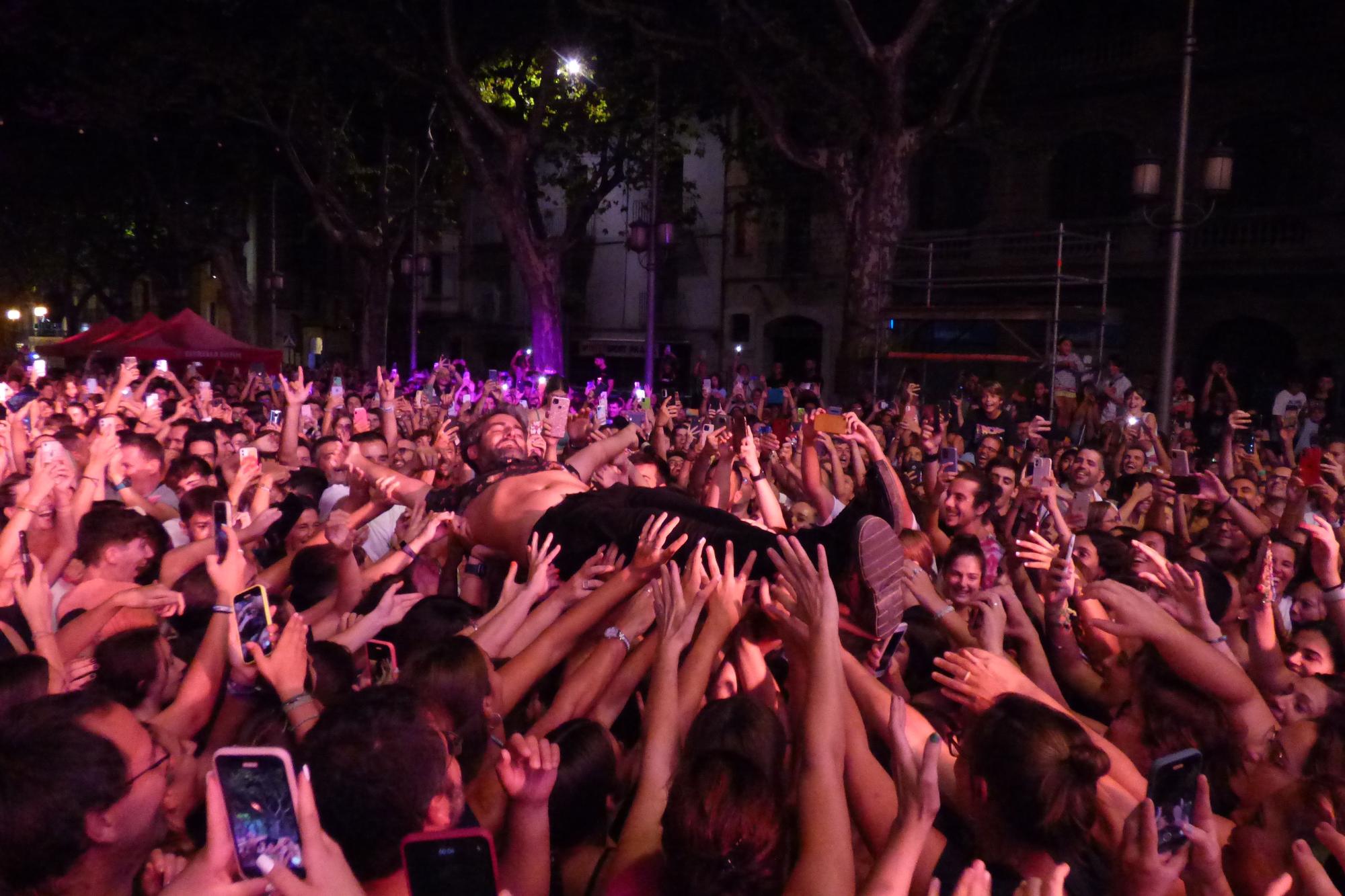 Figueres es desborda amb la tercera nit del festival acústica