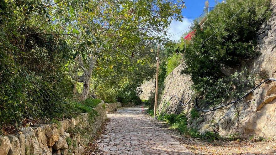 La ‘pedra’ luce de nuevo en el inicio del Camí des Correu.