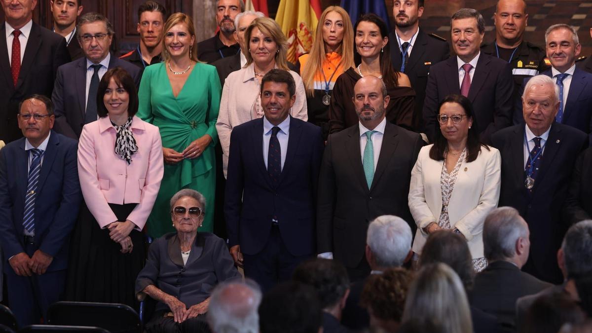 Foto de familia del 9 d'Octubre.