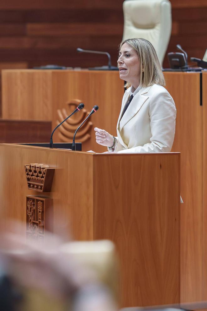 Galería | Segunda sesión del debate de investidura a María Guardiola
