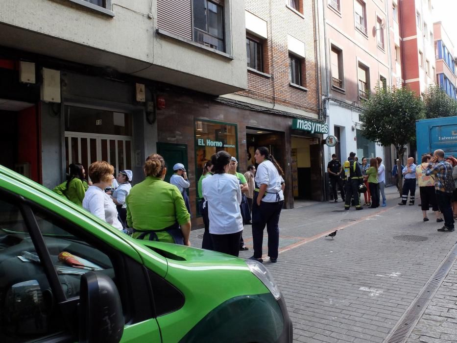 Desalojan un supermercado en Mieres al sufrir los clientes malestar