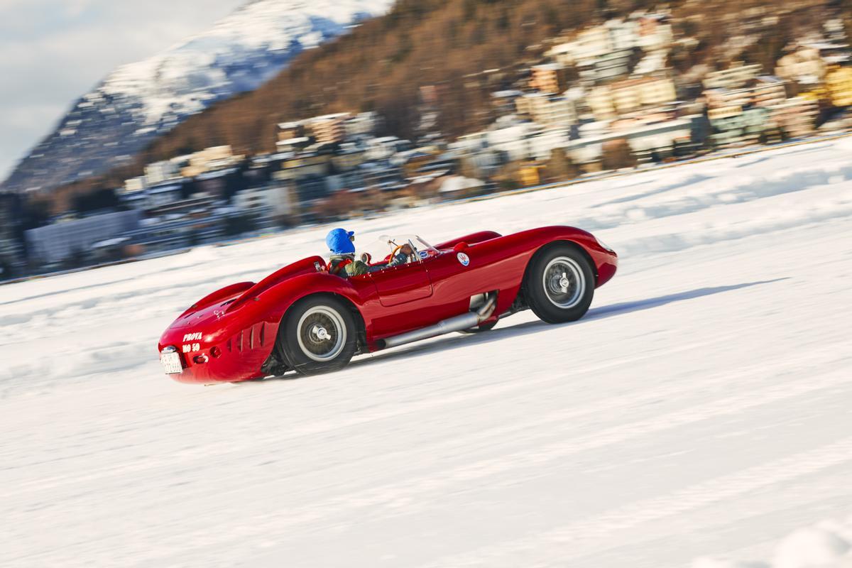 Maserati exhibe sus coches sobre el hielo de St. Moritz