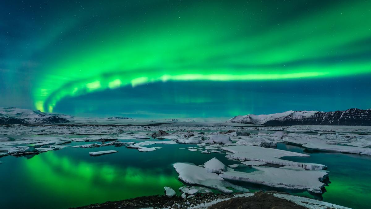 La aventura comienza en Islandia, la tierra de fuego y hielo