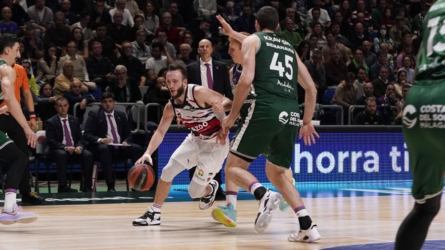 L&#039;ACB s&#039;atura durant dos caps de setmana amb tres escapats per dalt i tres despenjats per sota