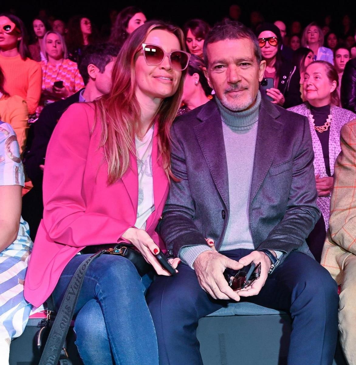 Antonio Banderas y Nicole Kimpel en el front row de Agatha Ruiz de la Prada