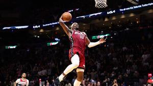 Adebayo s’instal·la a l’Olimp de l’NBA