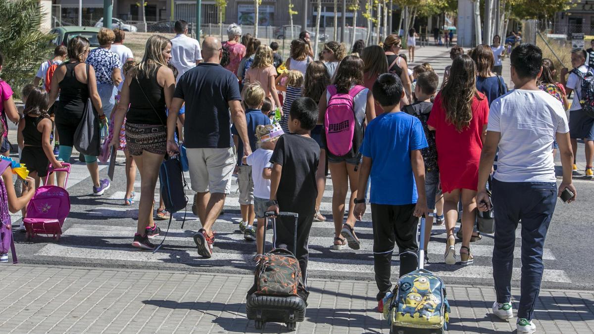 Inicio de curso en el colegio Enric Valor de Alicante