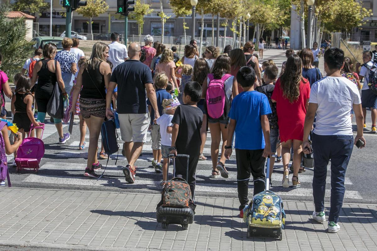 Inicio de curso en el colegio Enric Valor de Alicante