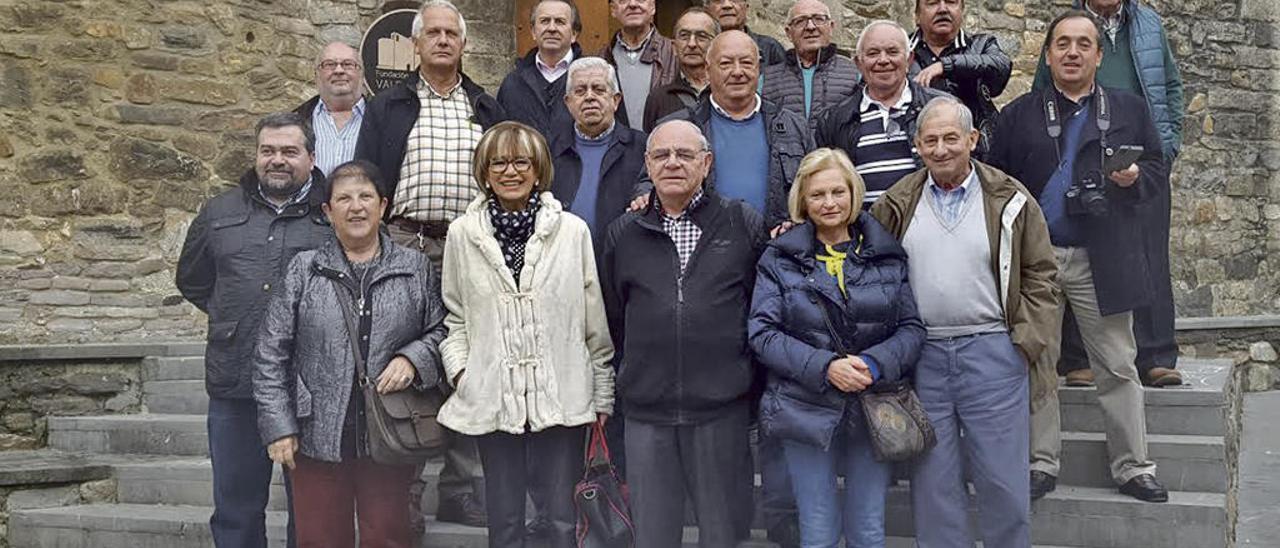 Excursión a Salas de los jubilados del Banco Asturias