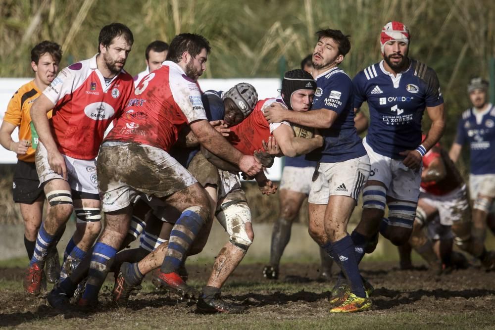 Un momento del partido frente al Durango.