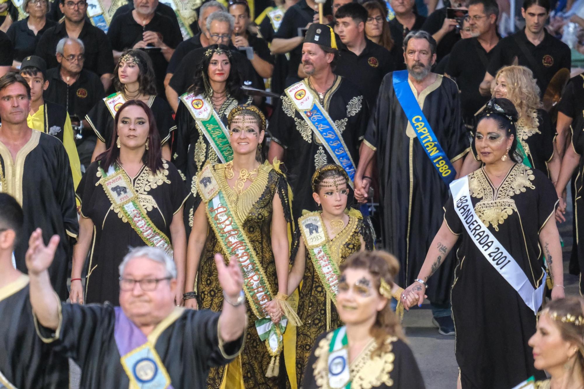 La Entrada Mora de las fiestas de Novelda, en imágenes