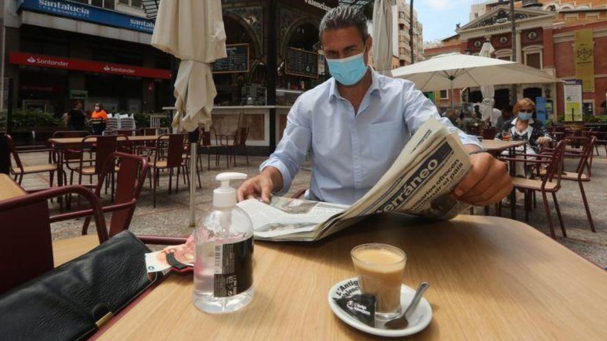 Desescalada en Castellón: Sanidad ratifica que
leer periódicos en los bares es seguro