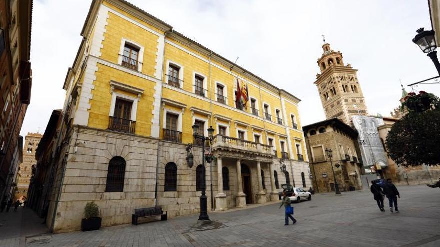 Fachada del Ayuntamiento de Teruel. | JAIME GALINDO