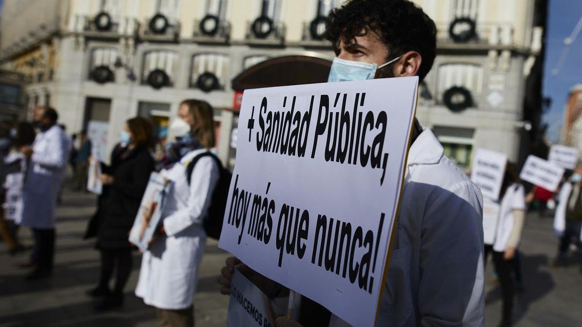 5.000 médicos de Madrid están convocados desde este miércoles a una huelga indefinida